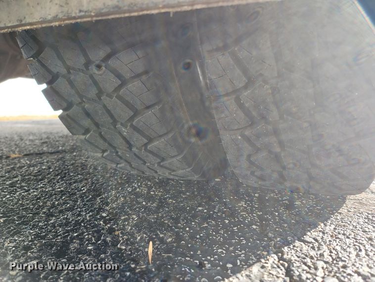 image for item LN9719 1991 Ford F350  ambulance