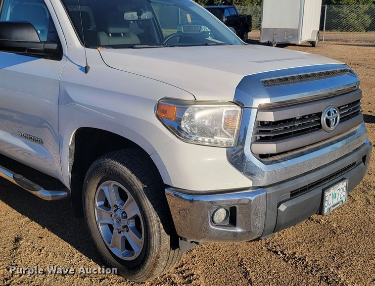 image for item LO9098 2014 Toyota Tundra  Double Cab pickup truck
