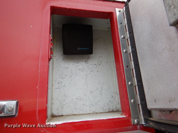 image for item LU9746 1994 International 4900  ladder fire truck