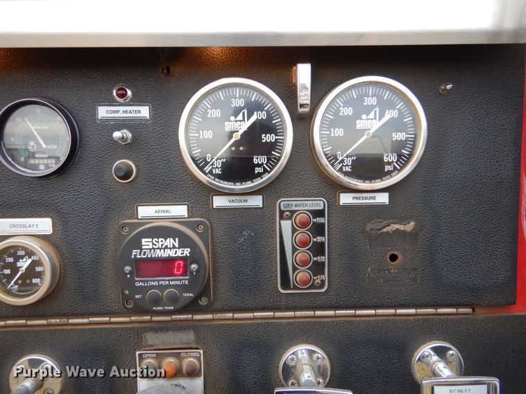 image for item LU9746 1994 International 4900  ladder fire truck