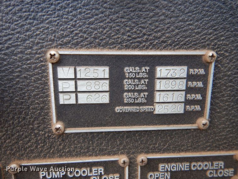 image for item LU9746 1994 International 4900  ladder fire truck