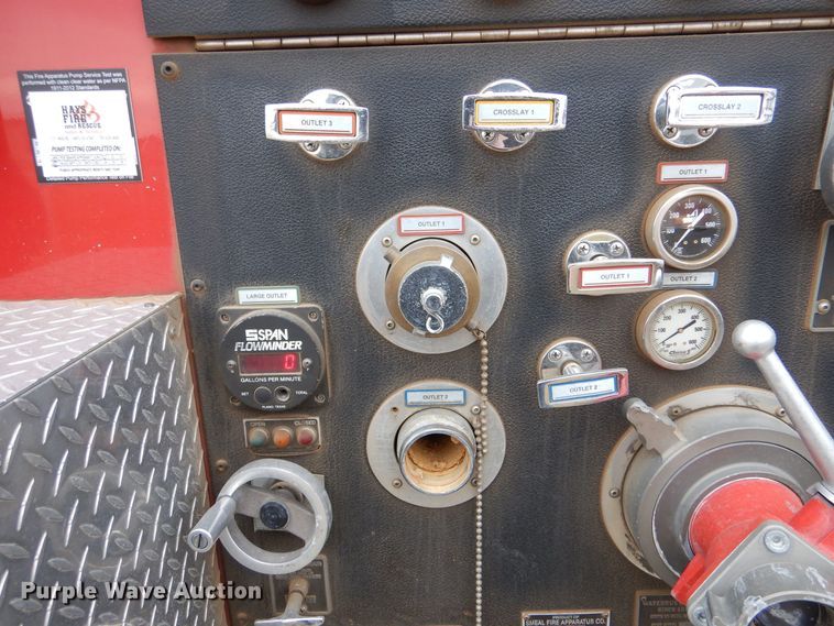 image for item LU9746 1994 International 4900  ladder fire truck