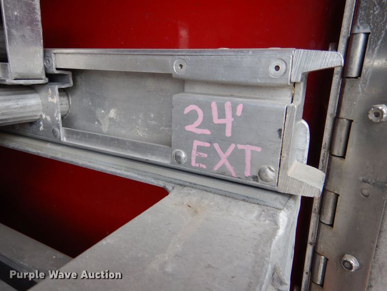 image for item LU9746 1994 International 4900  ladder fire truck