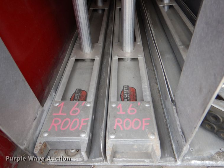 image for item LU9746 1994 International 4900  ladder fire truck