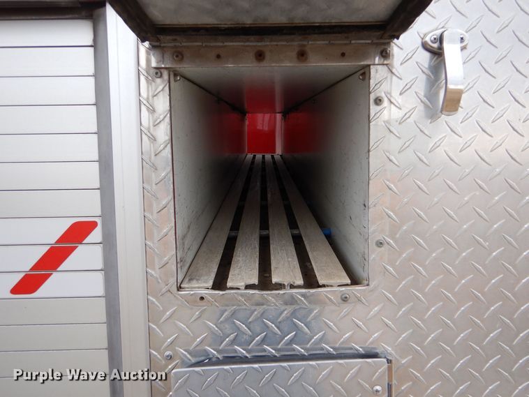 image for item LU9746 1994 International 4900  ladder fire truck