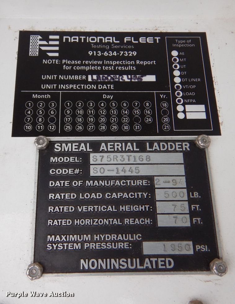 image for item LU9746 1994 International 4900  ladder fire truck
