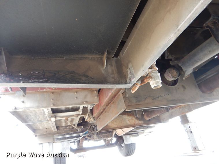 image for item LU9746 1994 International 4900  ladder fire truck