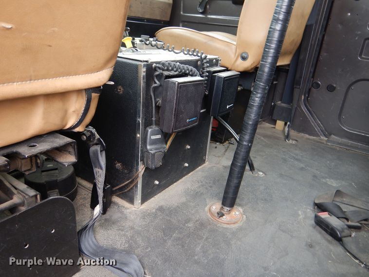 image for item LU9746 1994 International 4900  ladder fire truck