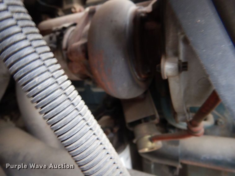 image for item LU9746 1994 International 4900  ladder fire truck