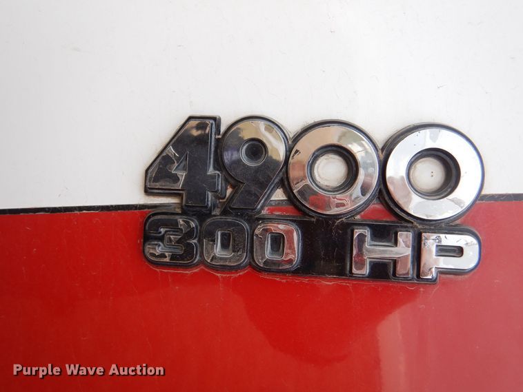 image for item LU9746 1994 International 4900  ladder fire truck