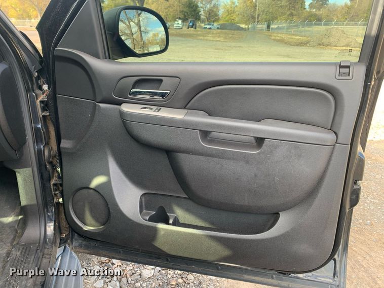 image for item MH9853 2010 Chevrolet Tahoe SUV