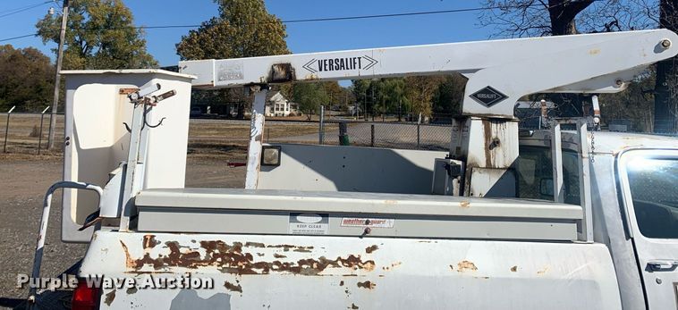 image for item MH9858 1990 Dodge D350 bucket truck