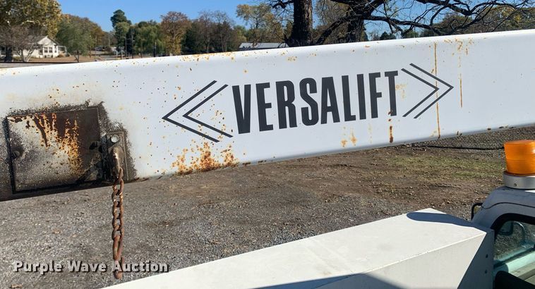 image for item MH9858 1990 Dodge D350 bucket truck