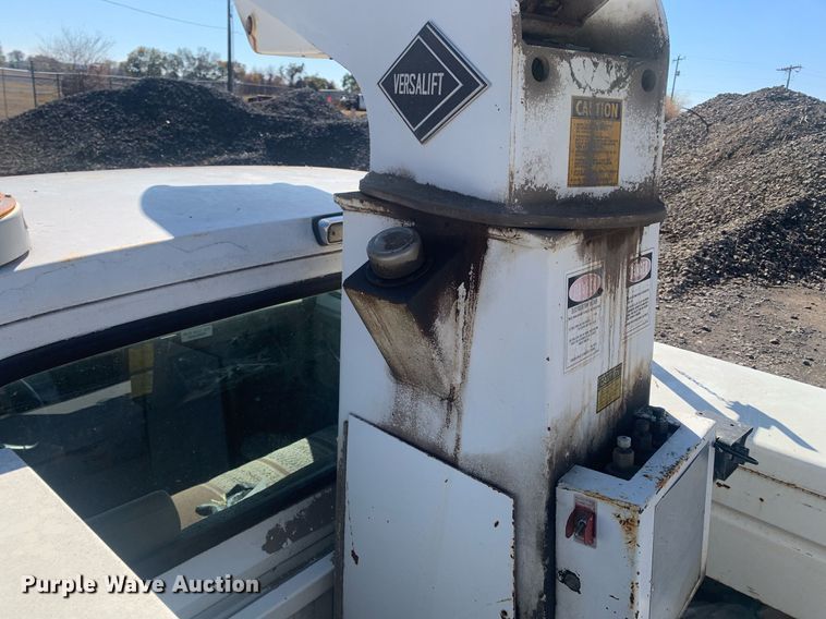 image for item MH9858 1990 Dodge D350 bucket truck