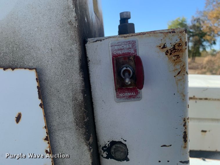 image for item MH9858 1990 Dodge D350 bucket truck