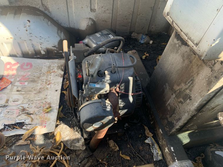 image for item MH9858 1990 Dodge D350 bucket truck