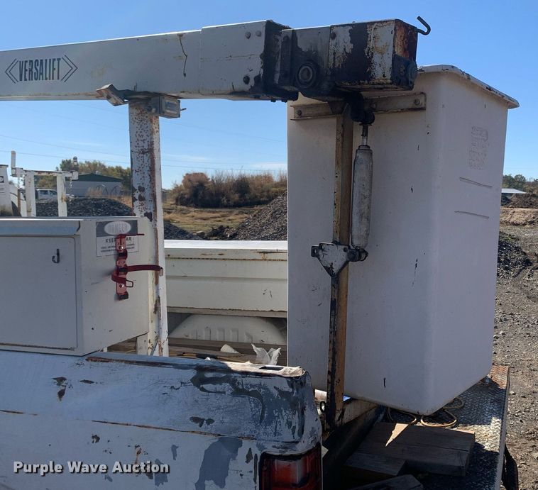 image for item MH9858 1990 Dodge D350 bucket truck