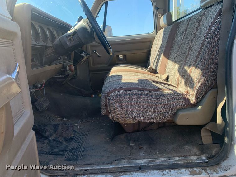 image for item MH9858 1990 Dodge D350 bucket truck