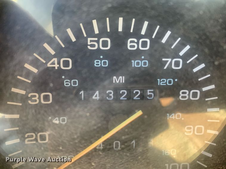 image for item MH9858 1990 Dodge D350 bucket truck