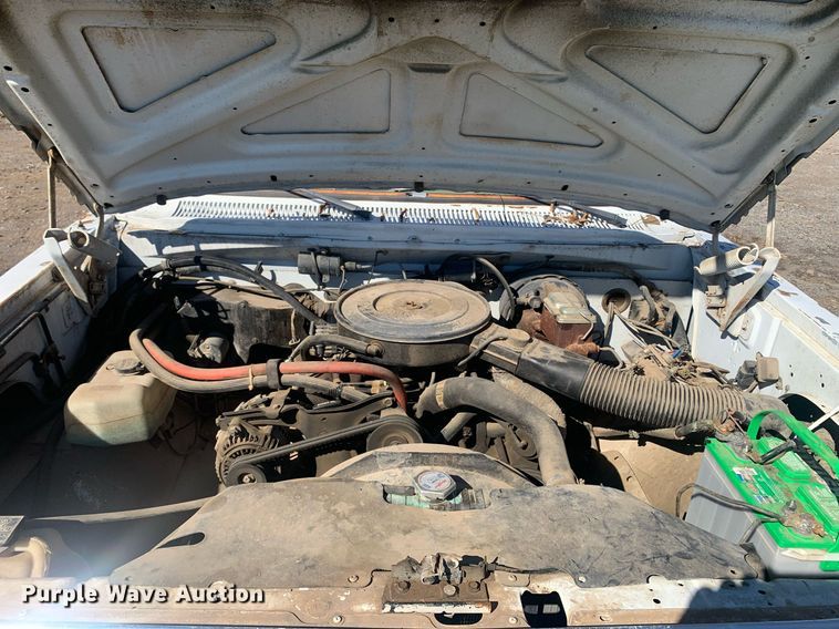 image for item MH9858 1990 Dodge D350 bucket truck