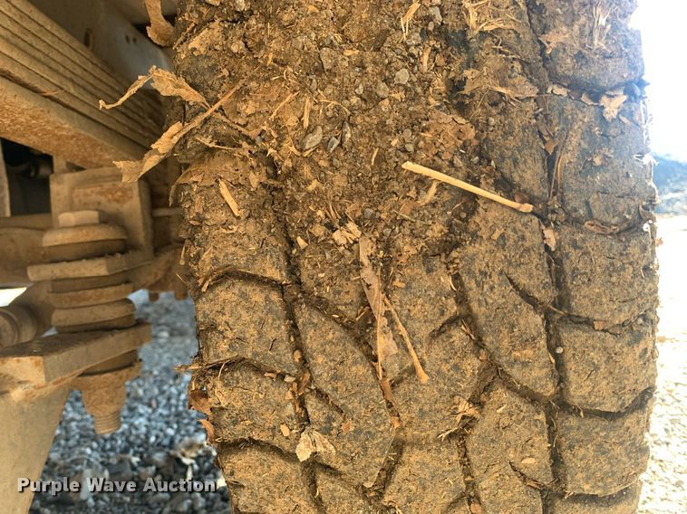 image for item MH9858 1990 Dodge D350 bucket truck