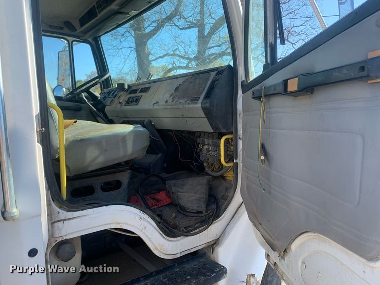 image for item MH9859 1999 Freightliner FL60 dump flatbed truck