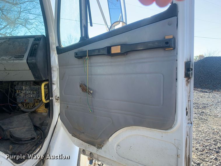 image for item MH9859 1999 Freightliner FL60 dump flatbed truck