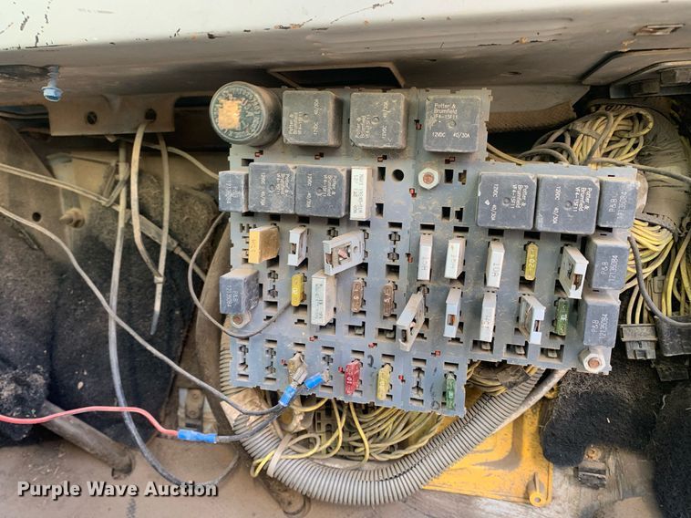 image for item MH9859 1999 Freightliner FL60 dump flatbed truck