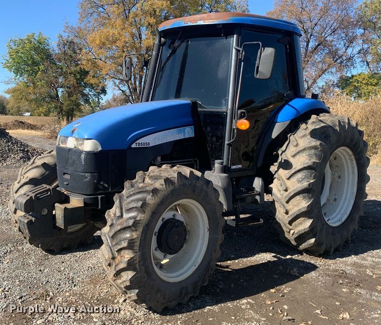 image for item MH9860 2011 New Holland TD5050 MFWD tractor