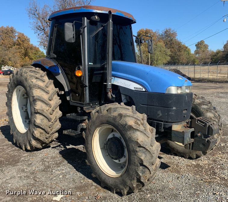 image for item MH9860 2011 New Holland TD5050 MFWD tractor