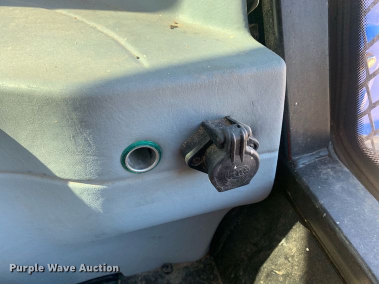 image for item MH9860 2011 New Holland TD5050 MFWD tractor