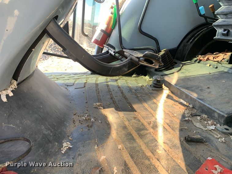 image for item MH9860 2011 New Holland TD5050 MFWD tractor