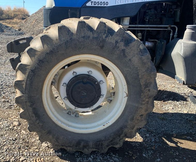 image for item MH9860 2011 New Holland TD5050 MFWD tractor