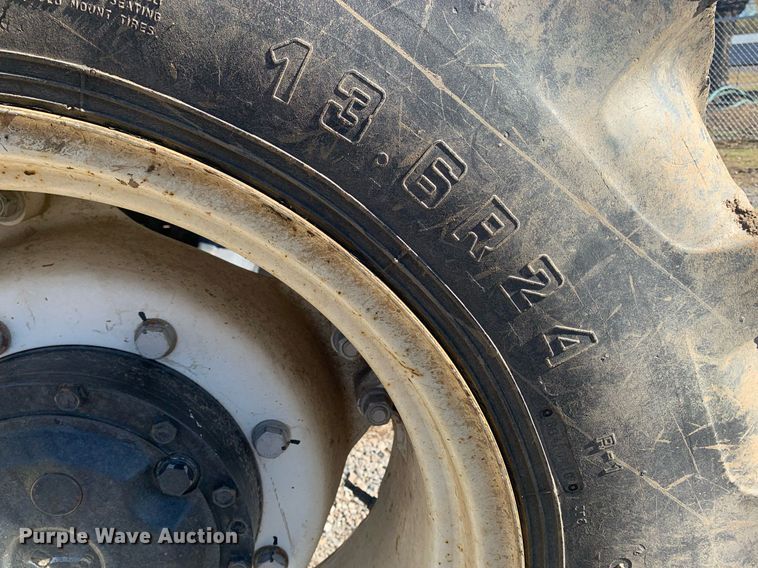 image for item MH9860 2011 New Holland TD5050 MFWD tractor