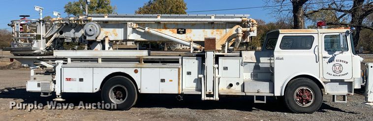 image for item MH9862 1979 Mack 75 ladder fire truck