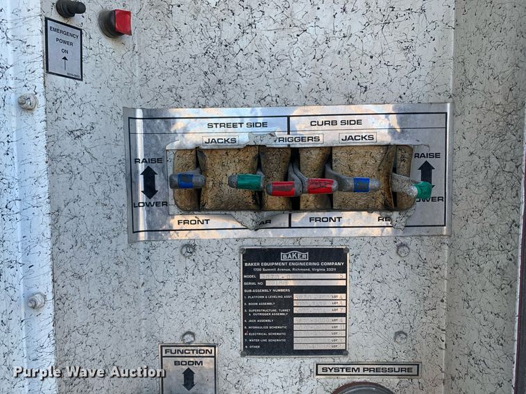 image for item MH9862 1979 Mack 75 ladder fire truck