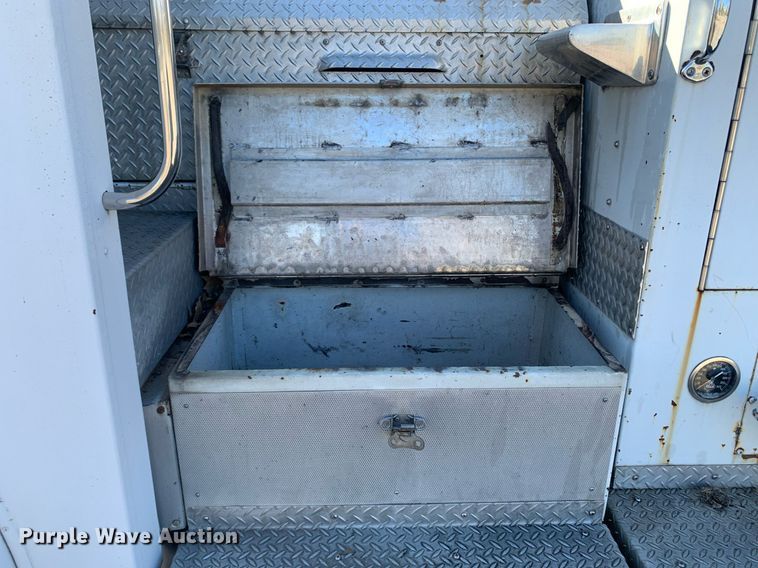 image for item MH9862 1979 Mack 75 ladder fire truck