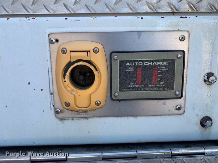 image for item MH9862 1979 Mack 75 ladder fire truck