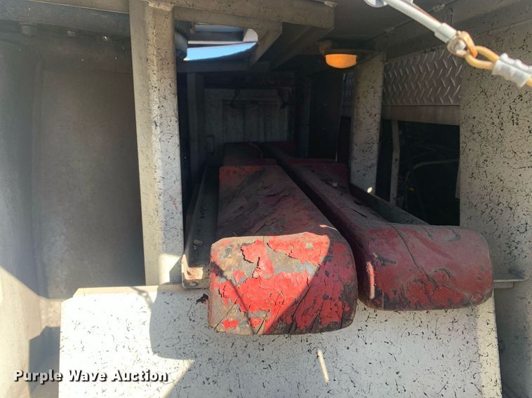 image for item MH9862 1979 Mack 75 ladder fire truck