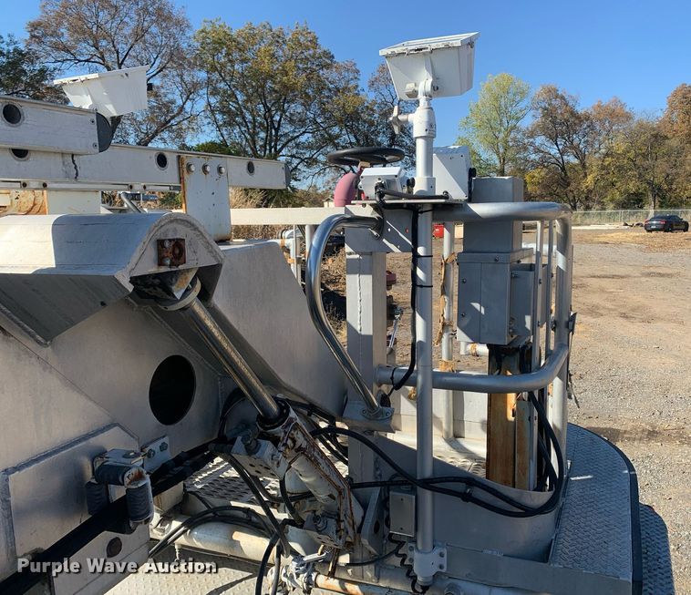 image for item MH9862 1979 Mack 75 ladder fire truck