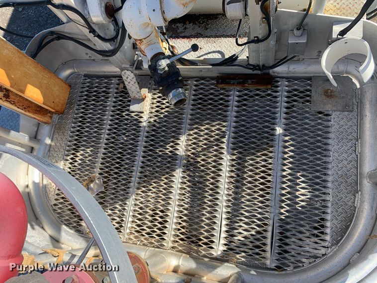 image for item MH9862 1979 Mack 75 ladder fire truck