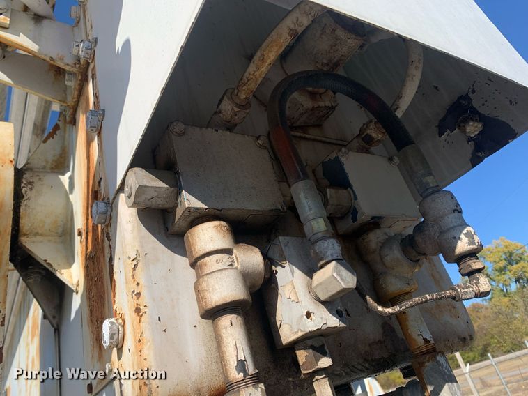 image for item MH9862 1979 Mack 75 ladder fire truck