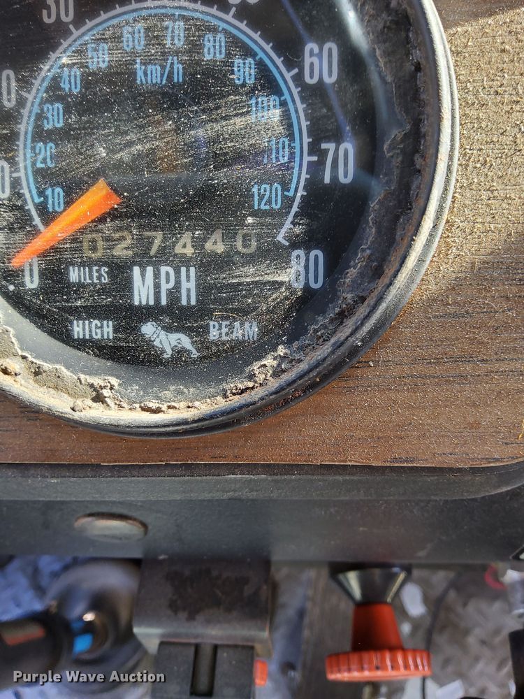 image for item MH9862 1979 Mack 75 ladder fire truck