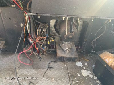 image for item MH9862 1979 Mack 75 ladder fire truck