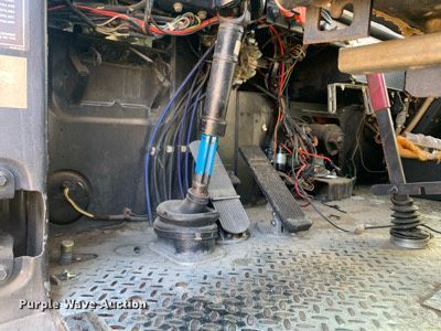 image for item MH9862 1979 Mack 75 ladder fire truck