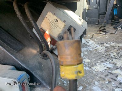 image for item MH9862 1979 Mack 75 ladder fire truck