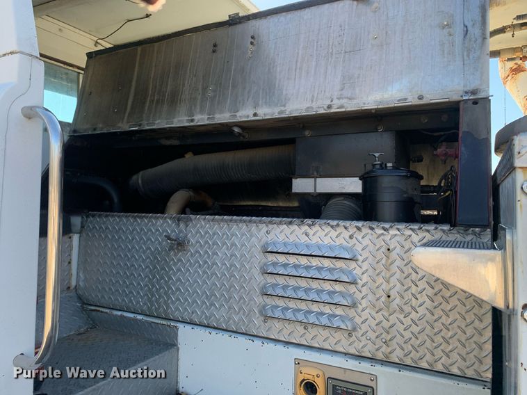 image for item MH9862 1979 Mack 75 ladder fire truck