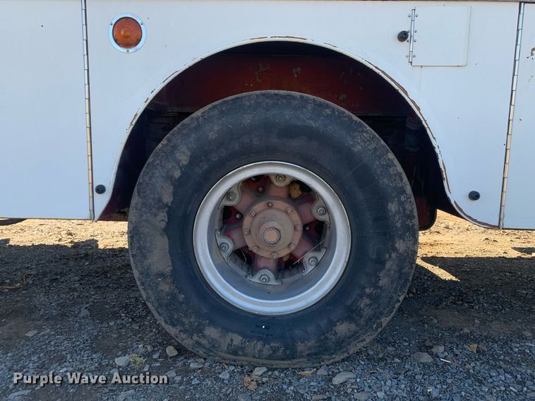 image for item MH9862 1979 Mack 75 ladder fire truck