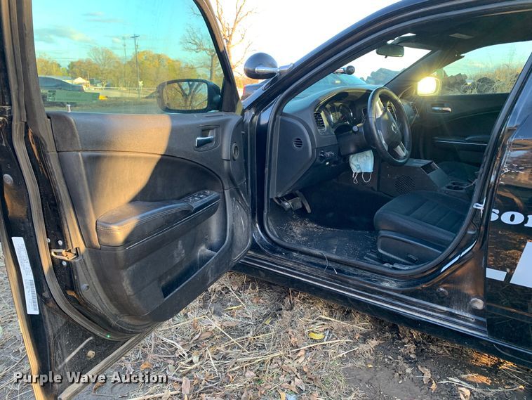 image for item MH9864 2013 Dodge Charger Police