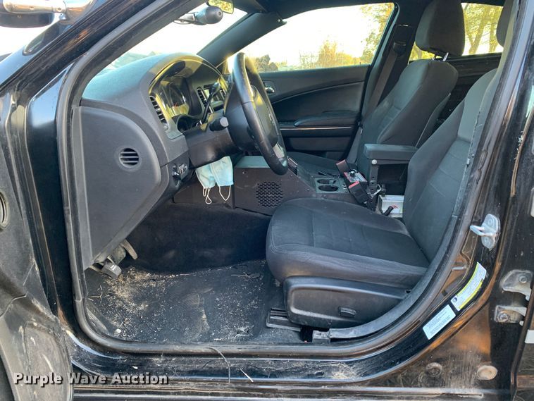 image for item MH9864 2013 Dodge Charger Police